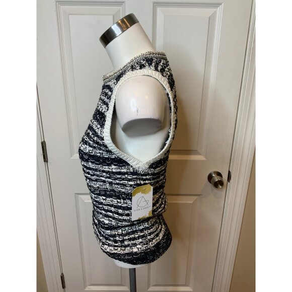 Alice + Olivia Black & White Tweed Knit Sleeveless Top W/ Chain Trim, Size M NWT - Picture 4 of 6